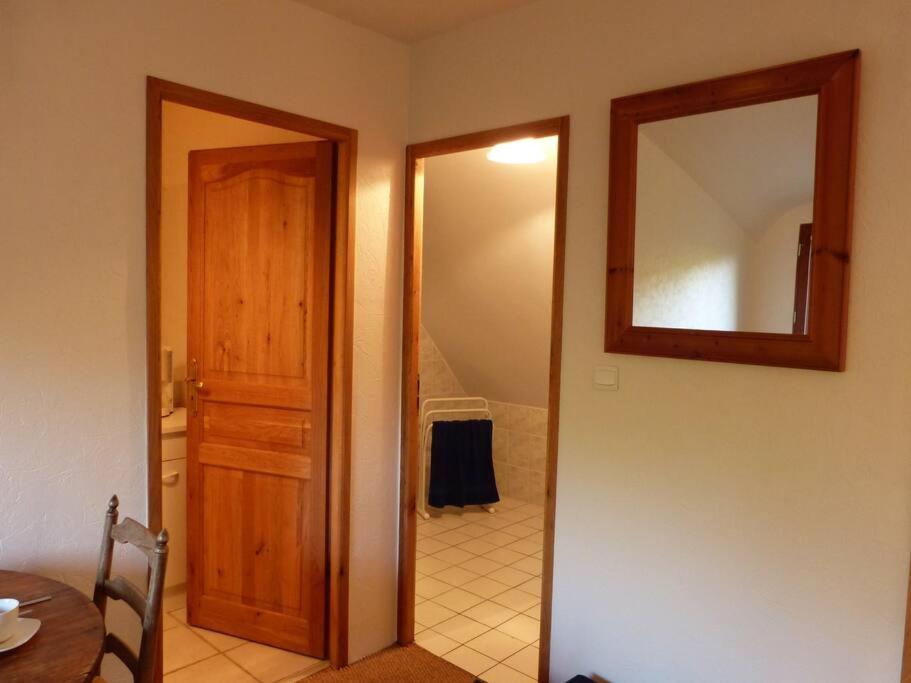 Studio Dans Une Chaumiere De Caractere Baud Екстер'єр фото